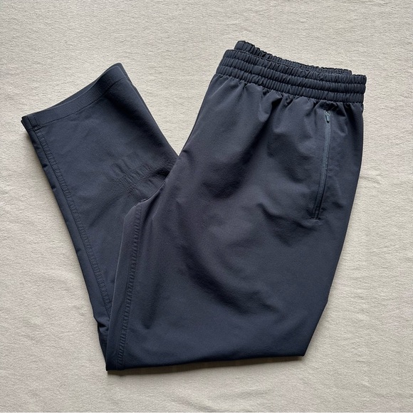 Outdoor Voices Women’s RecTrek 26" Black Pant - Picture 3 of 6